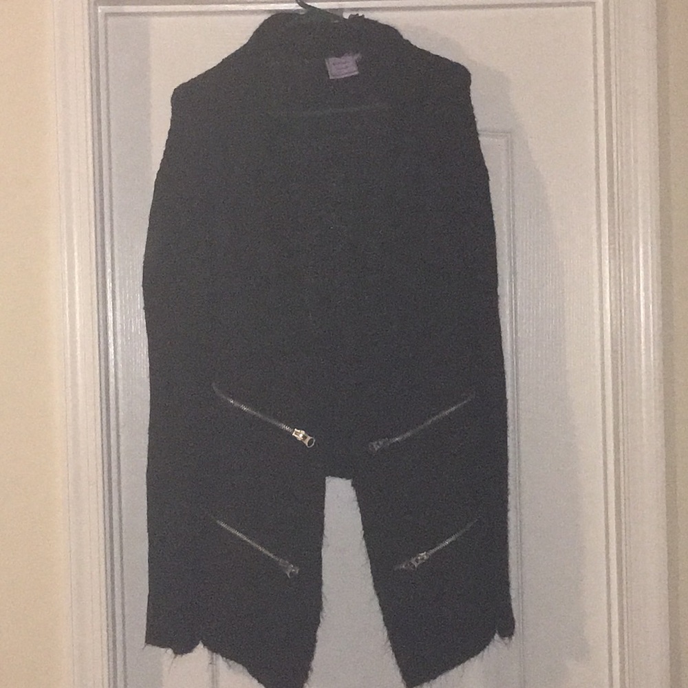 Sweater - Unique/Zippered Sz XL